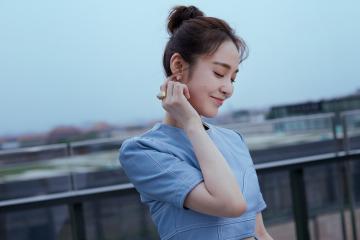 开云体育平台APP-孤胆与洪流，当莱万以一人之力撼动德国战车