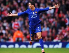 开云体育在线-指挥家米切尔，抢七夜的节奏魔法