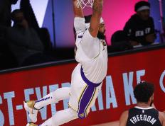 开云官网-包含中国男篮爆冷掘金，詹姆斯三分雨点燃全场的词条