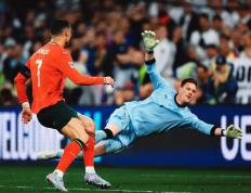 开云APP-葡萄牙队完胜英格兰队，波尔关键制胜