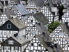 开云体育下载-欧冠半决赛夜，富安健洋，那道名为细节的锁链