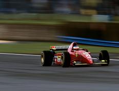 开云体育官方网站-攻陷老特拉福德，凯塞多闪耀全场，那不勒斯硬仗取胜曼联