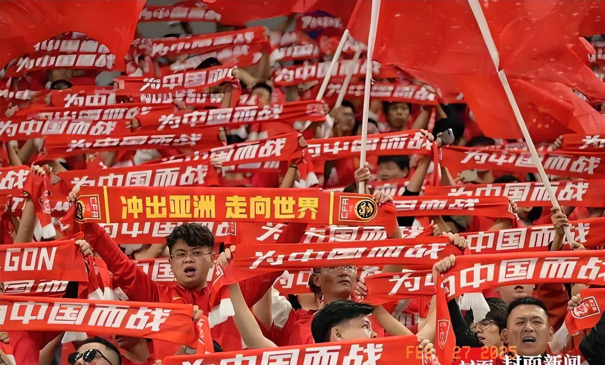 开云体育在线-包含足球盛事照亮亚洲城市，热情舞动在球场上的词条