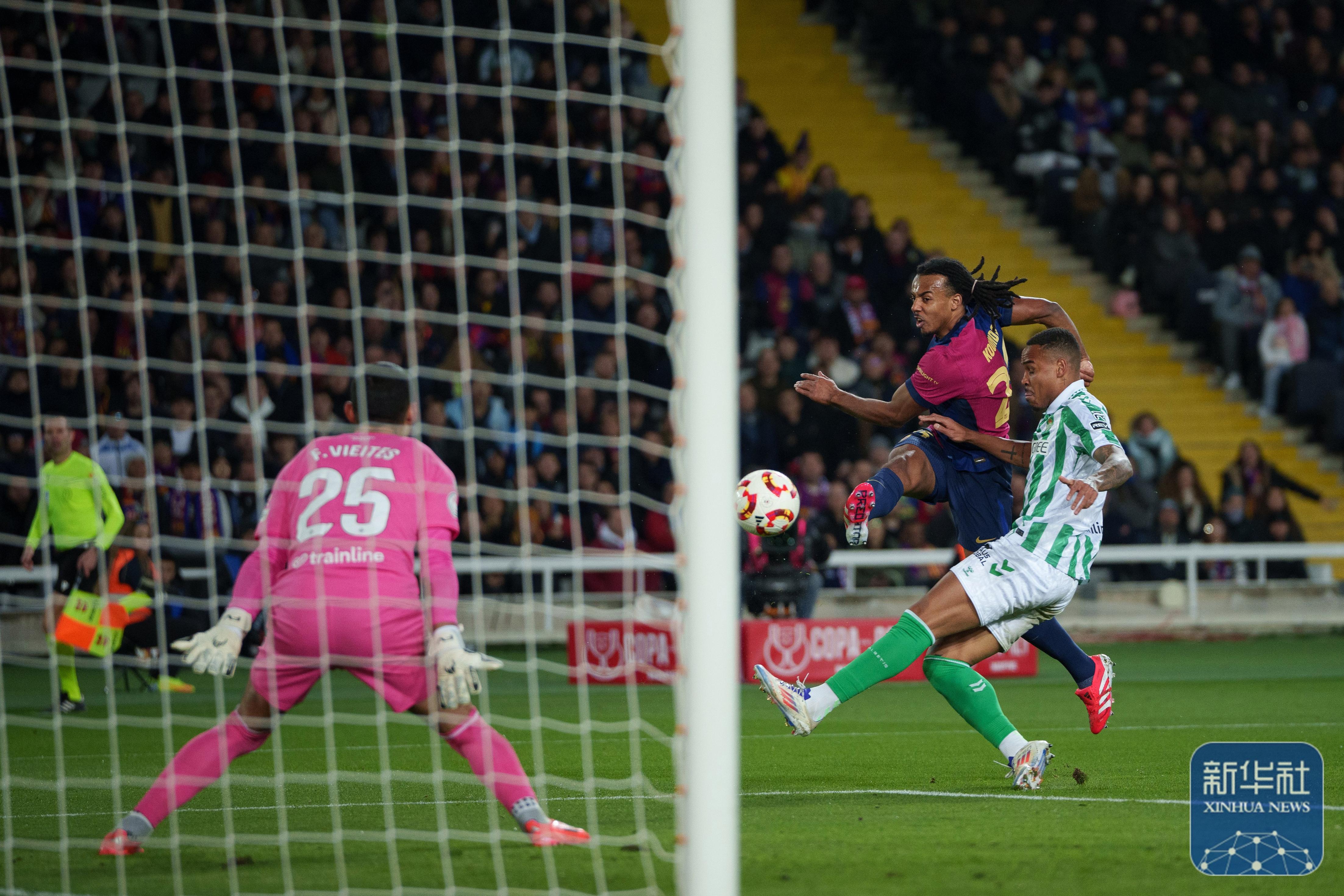 开云体育中国-比利时险胜巴萨，范佩西高光表现的简单介绍