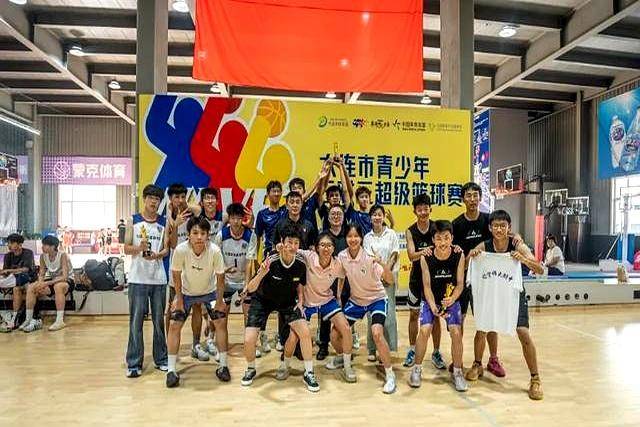 开云下载-篮球决赛震撼开打,巅峰对决引爆全场