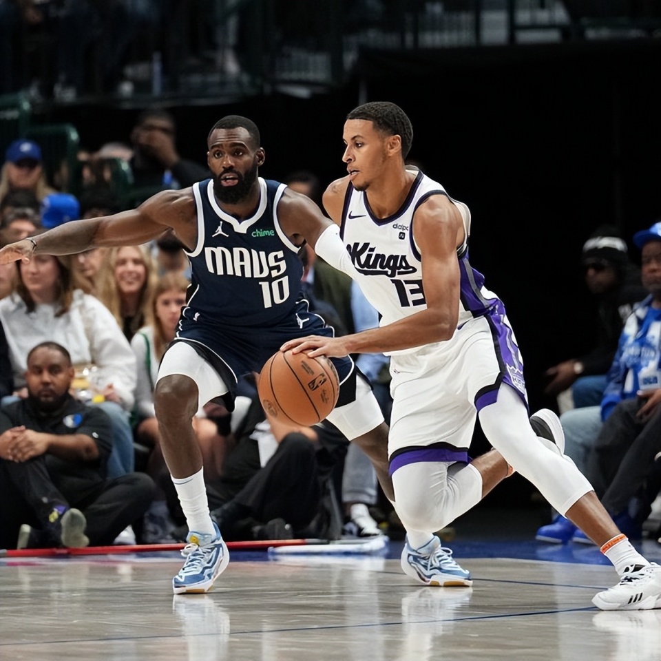 开云体育官网-独行侠碾压山西队,福克斯状态火热