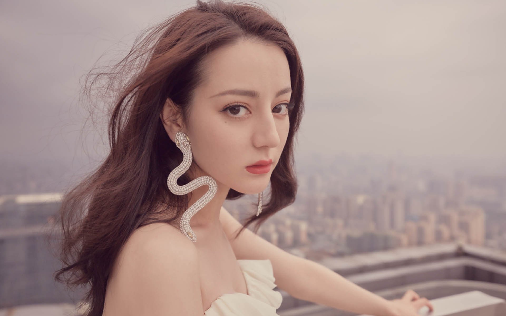 开云体育app-跨越维度的绿茵启示，从皇家社会的铁血战术到卢卡库的决赛力学